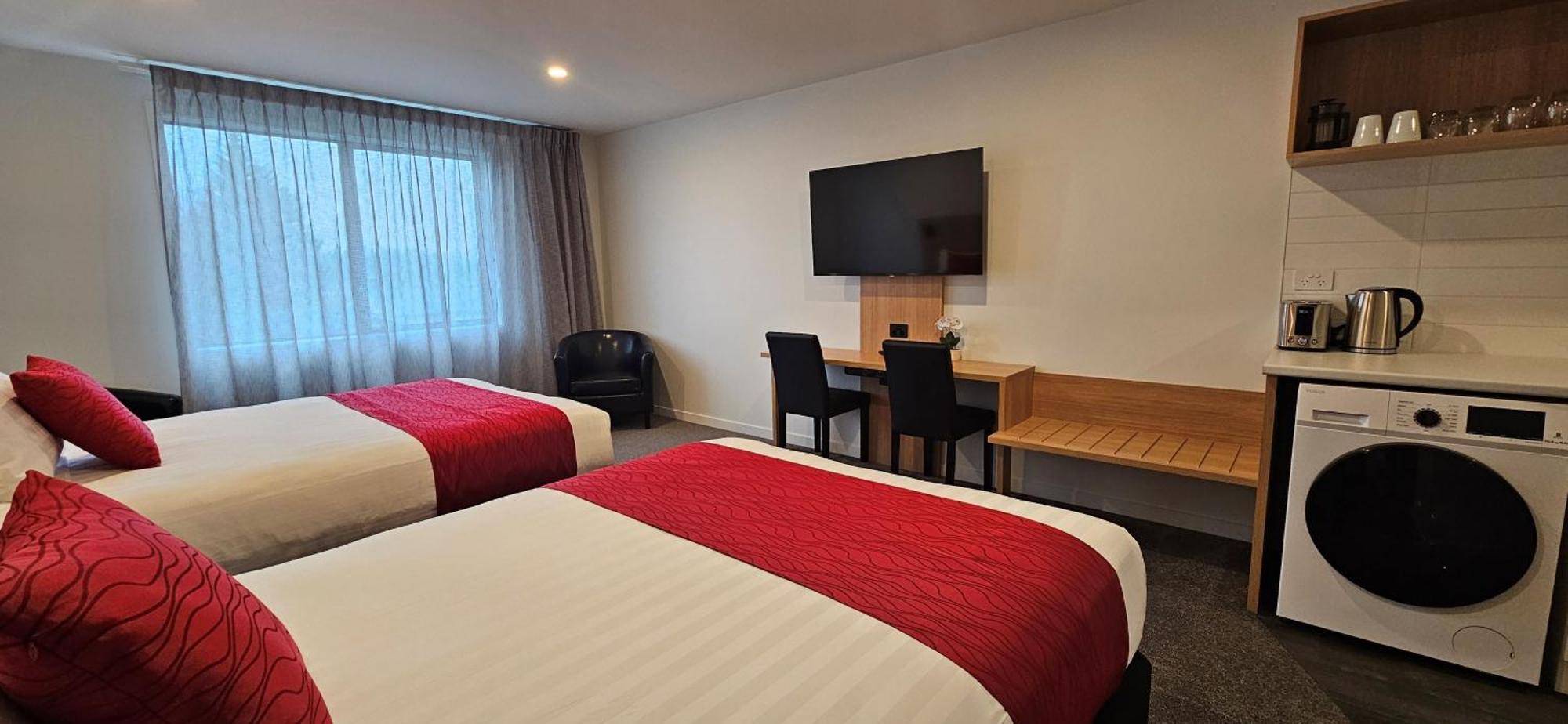 Alps Motel & Apartments ทไวเซิล ภายนอก รูปภาพ